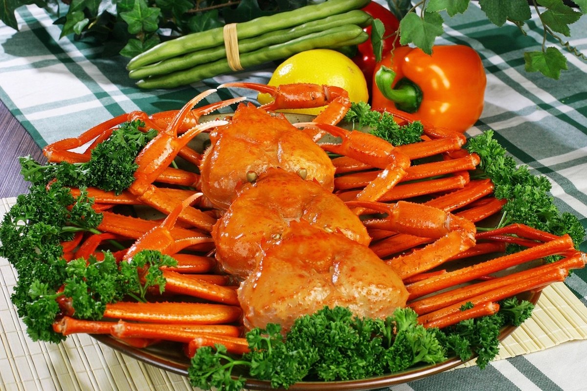 Nguyên liệu thịt cua ghẹ trước khi đưa vào mẻ sấy tại xưởng gia công